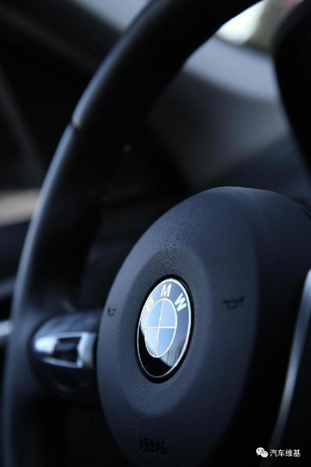 bmw全新x1试驾,bmwx12021款