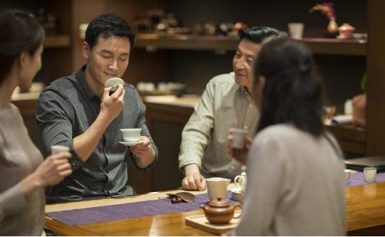 男人四十如何不油腻,40岁的男人吃什么最健康