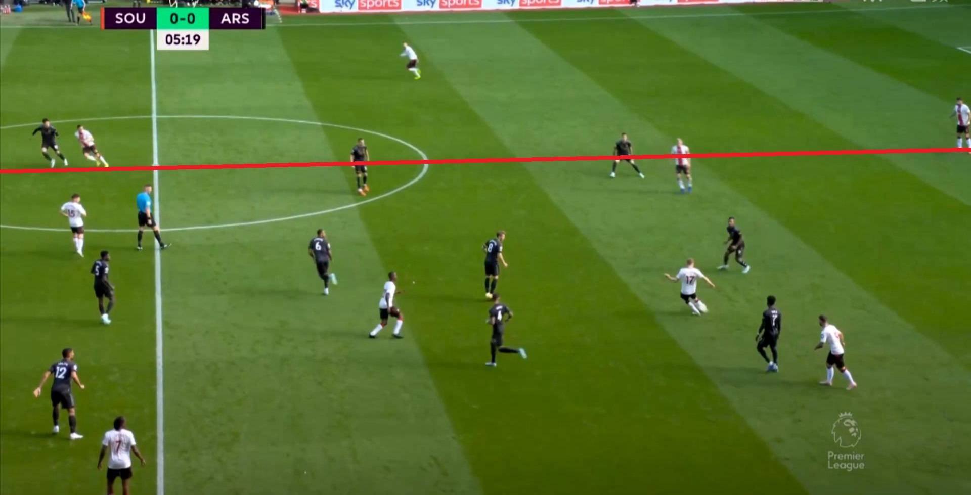 富安健洋远射破门,亚洲第一后卫富安健洋状态