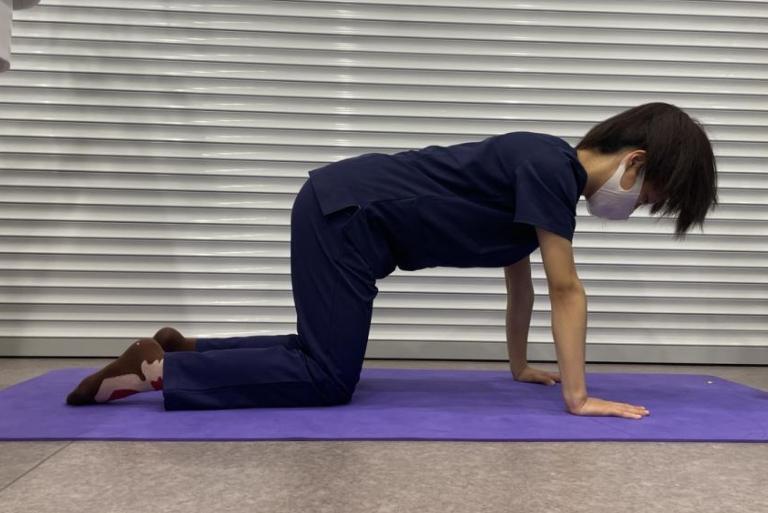 辟谣：腰疼躺躺就好了？专业物理治疗师建议：不信谣，别“躺平”