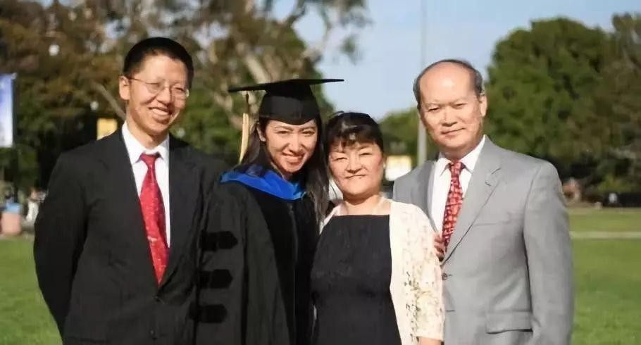 清华学霸李一诺如何4年生3娃,清华学霸李一诺