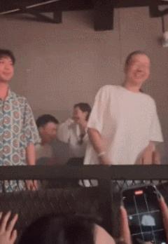 为什么大帅哥都是大脸,好好的帅哥为什么长了个嘴