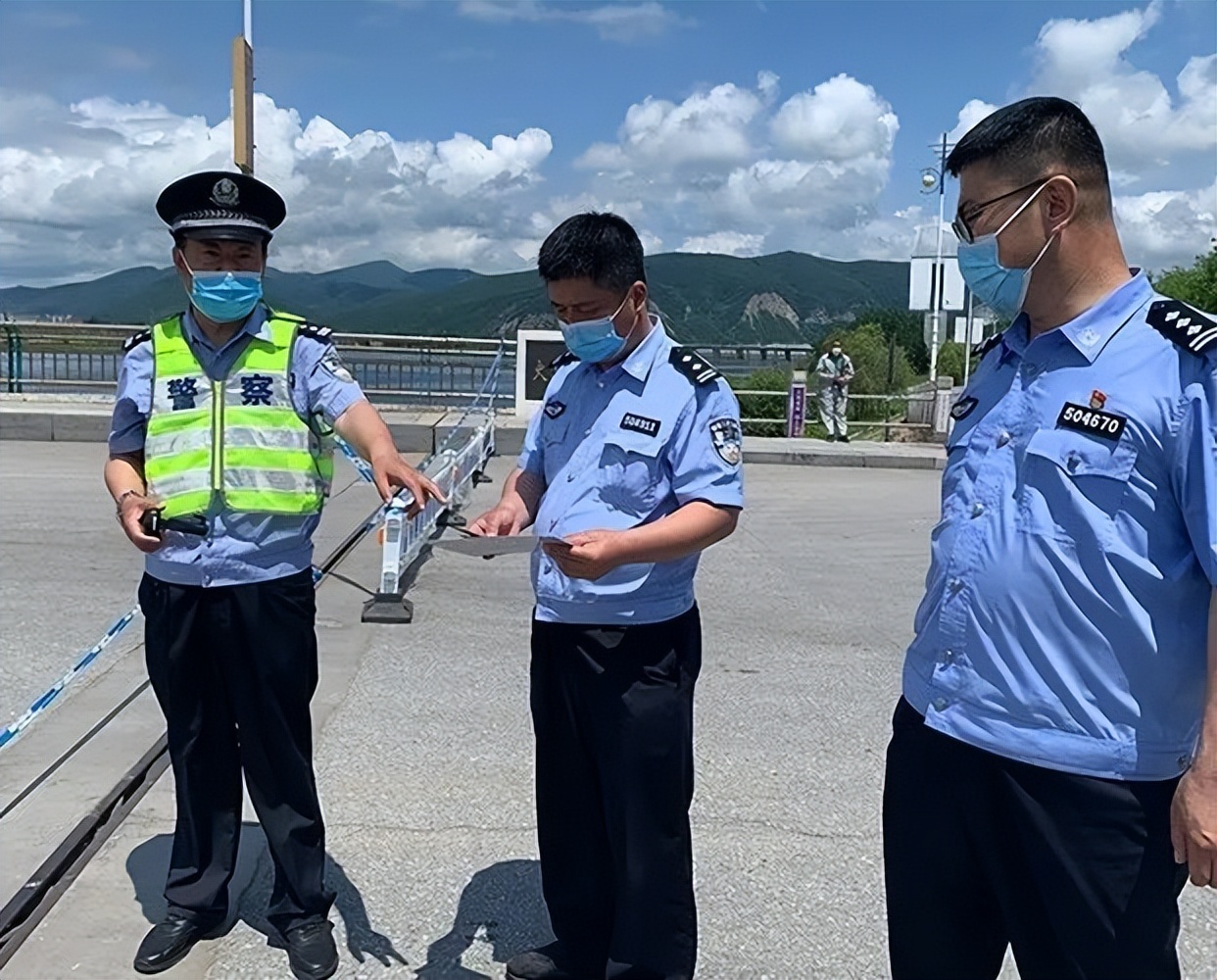 桓仁公安:战“疫”中的那些温暖守护