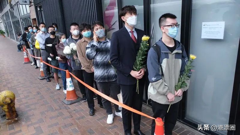 近万香港人排队悼念江爷爷！这一幕感动全国