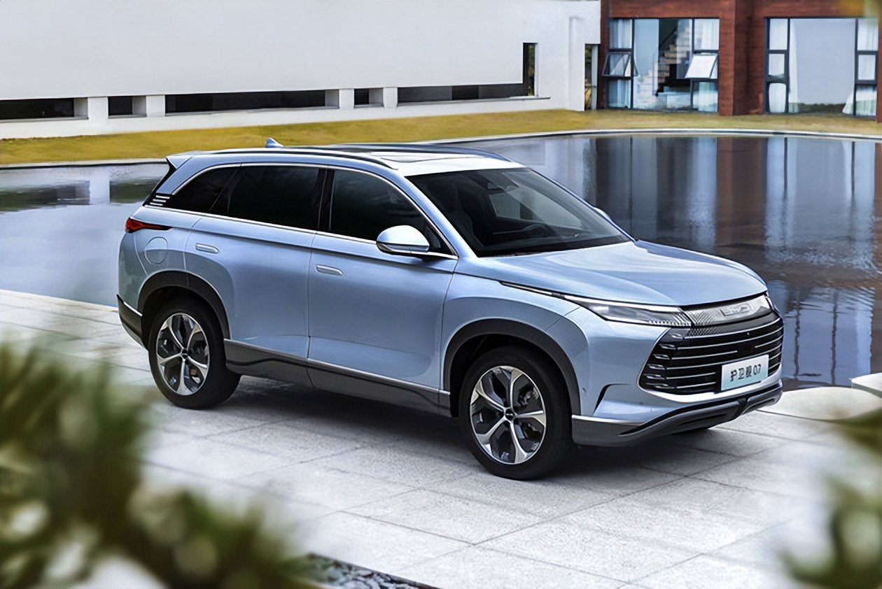 比亚迪护卫舰07款是筷子悬挂吗,比亚迪护卫舰07对标宋plusdmi