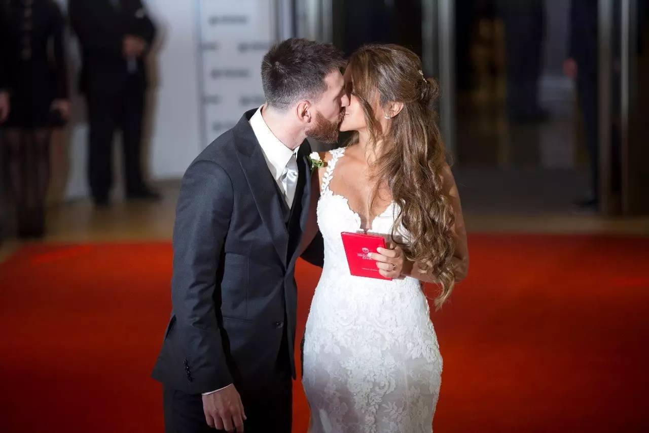 卡卡和梅西照片,卡卡和梅西的关系