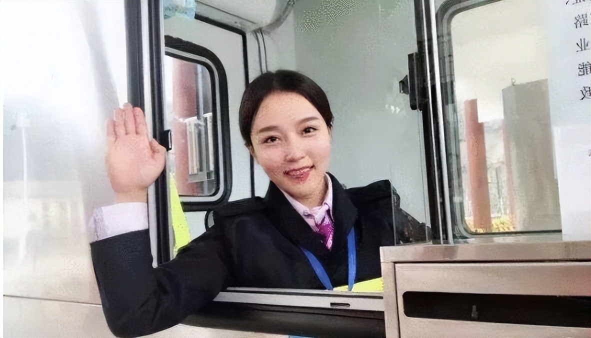 星巴克黑围裙事件后续,星巴克国外事件