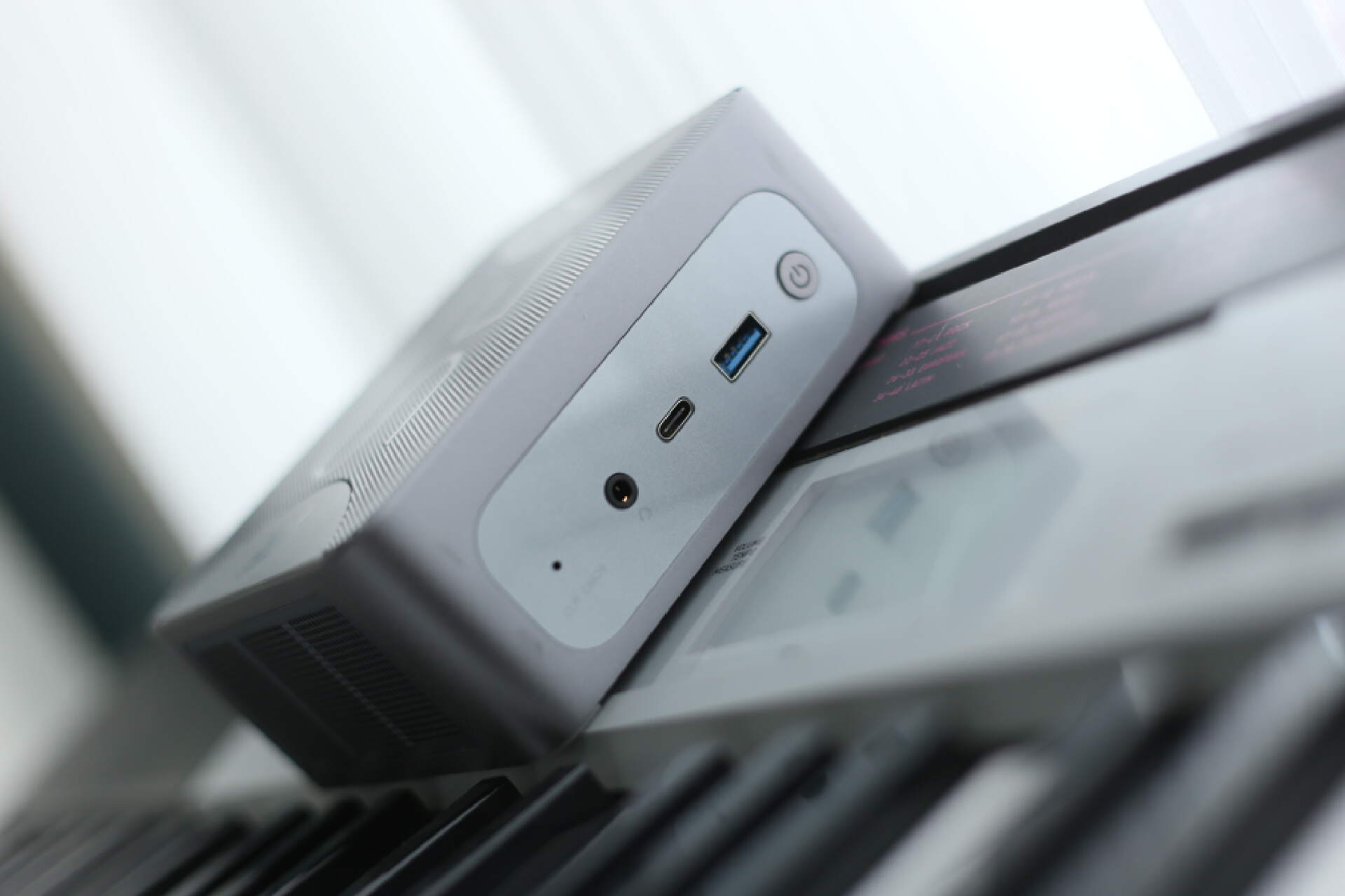 最强核显mini主机,零刻ser7相当于什么配置的笔记本