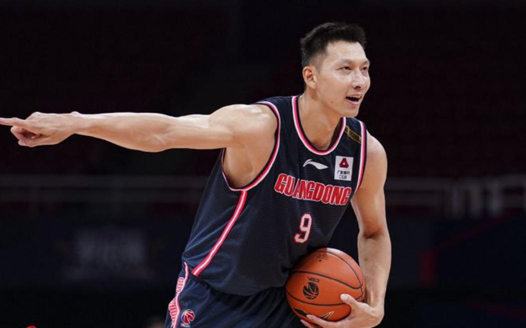 嘴上说着爱国，两个儿子却都是美国籍，易建联到底是怎么想的？