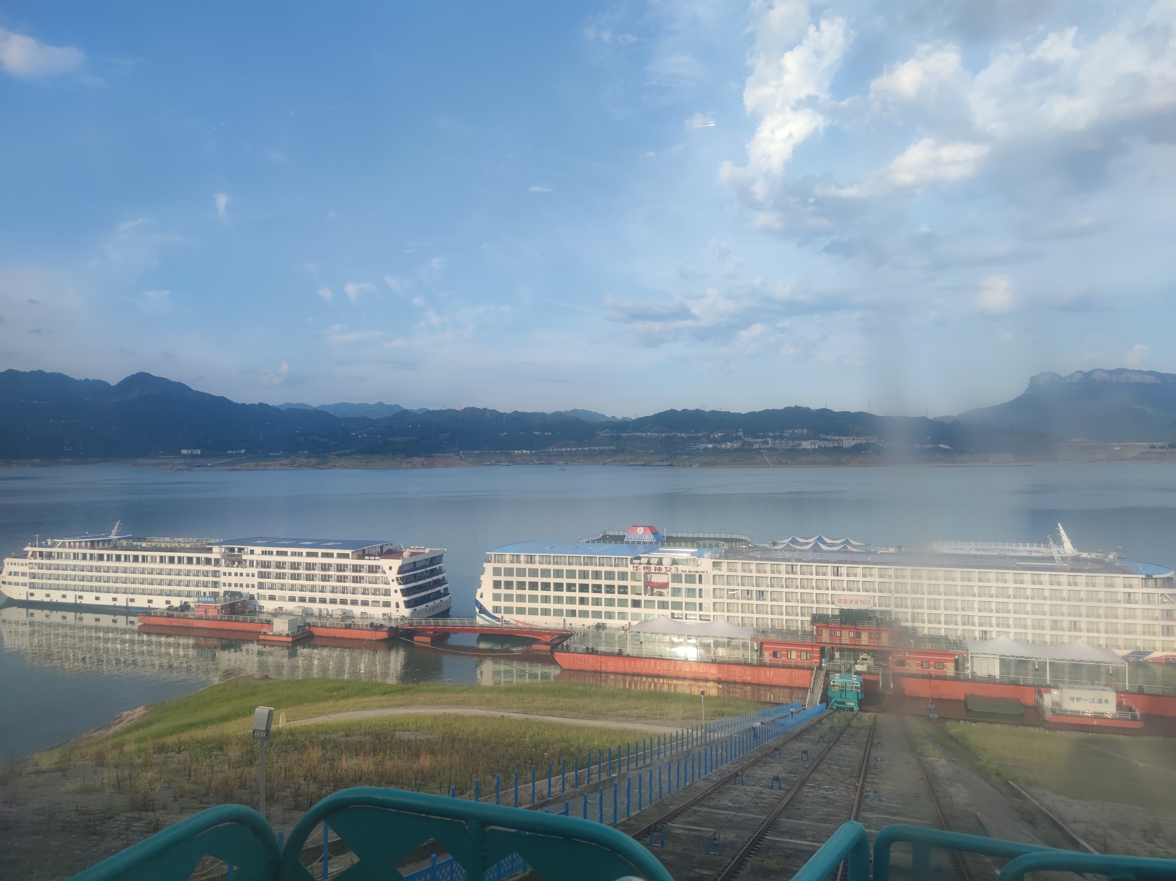 南京到重庆长江三峡豪华游轮,长江三峡豪华游轮游五日四晚