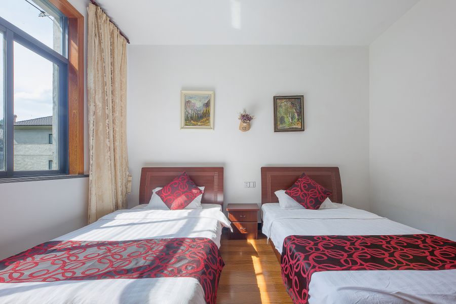 桐庐瑶琳仙境一揽芳华民宿,桐庐瑶琳仙境分水江边民宿