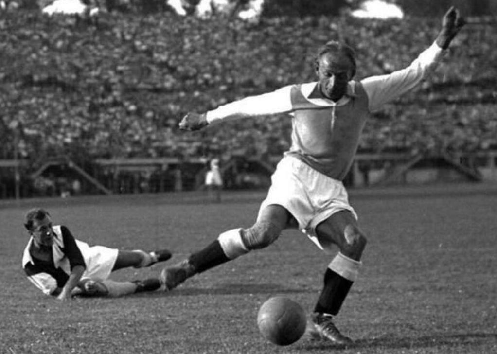 世界杯最新赛程8强球队,世界杯史上最强的五支球队都有谁