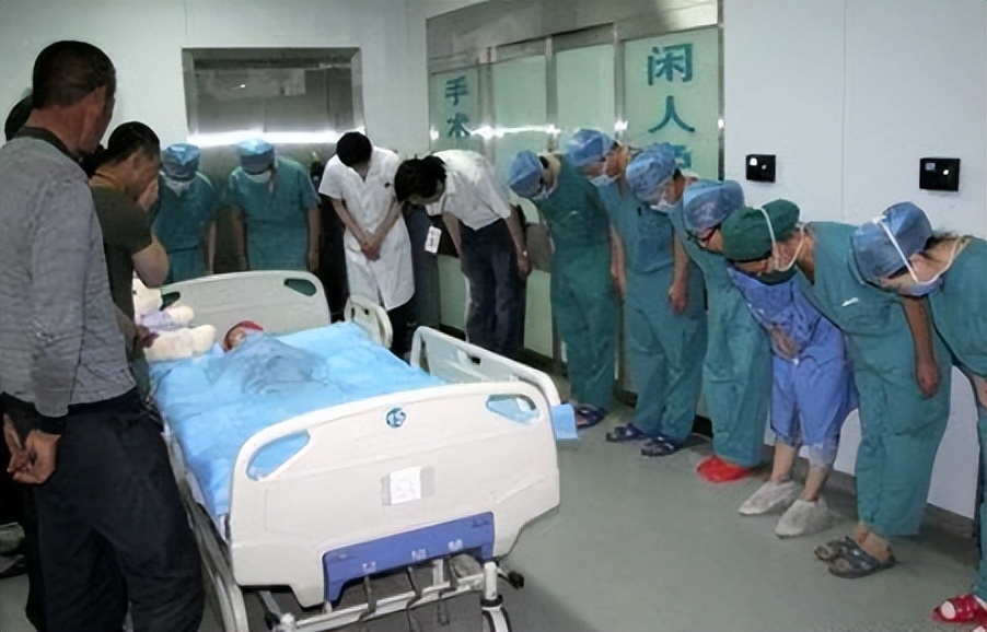 18岁患癌女孩临终遗言,女孩患癌18年一直坚持治愈成功