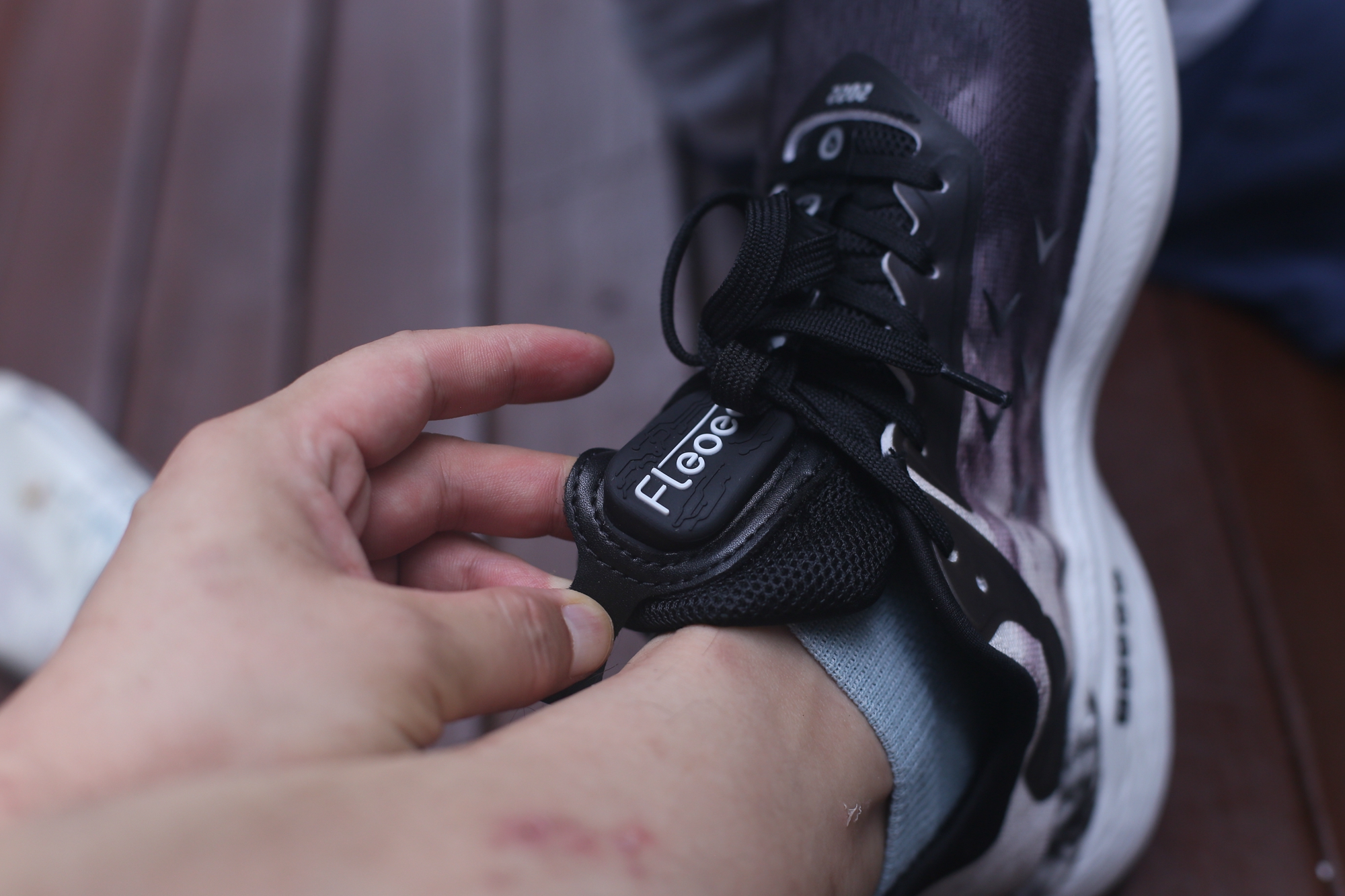 鞋子加智能芯片会有什么体验？坲洛一奥智能跑鞋