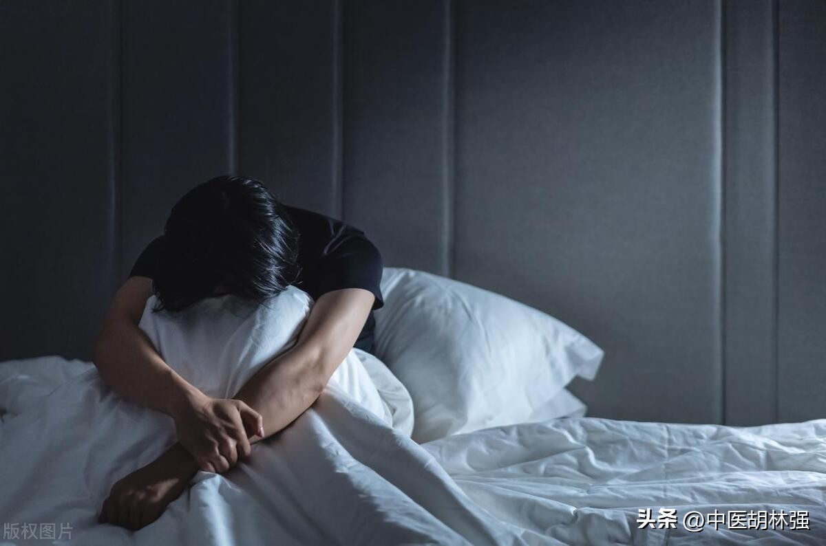 失眠多梦18种食物安神助眠,失眠多梦睡眠差吃什么中药