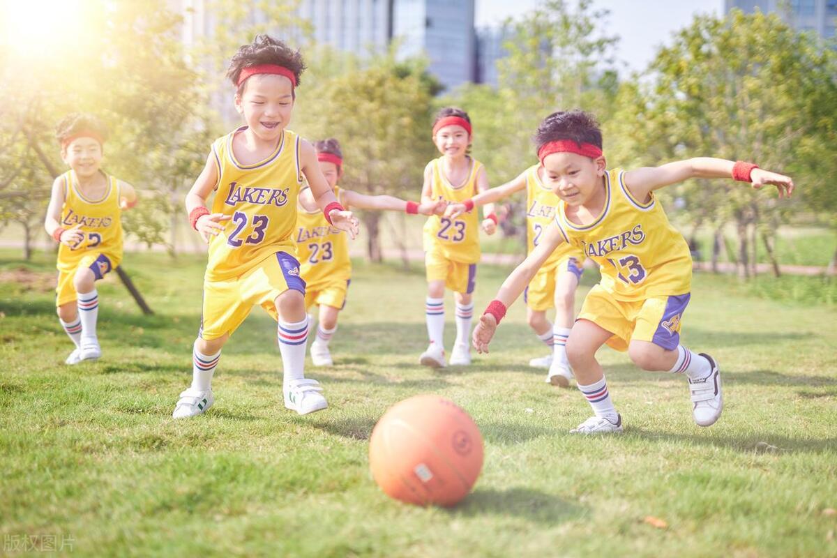 孩子动作不协调怎么回事,孩子动作慢反应不灵活怎么办