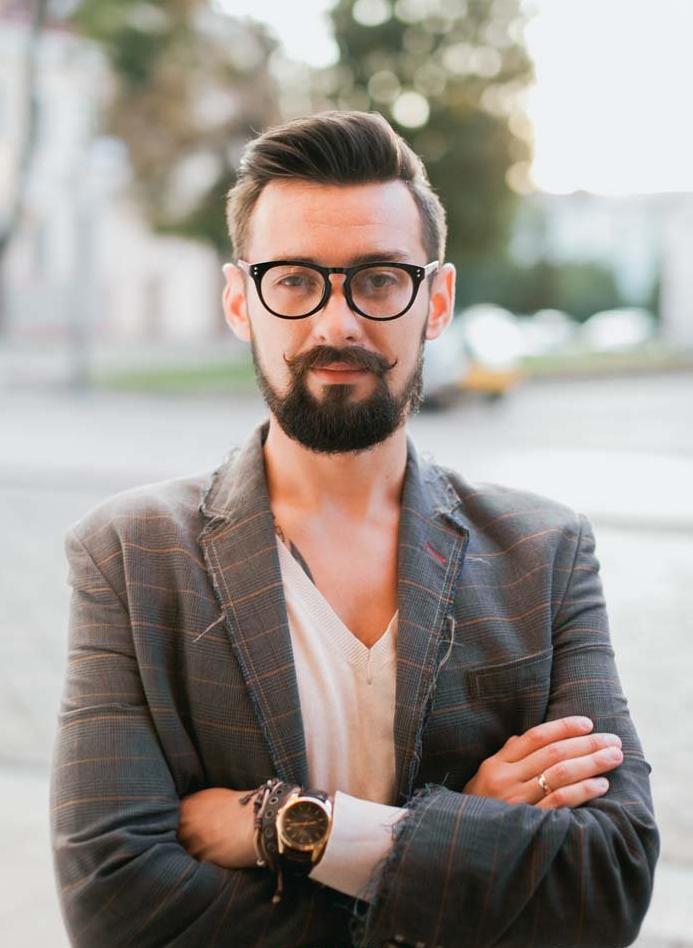 10大眼镜镜片品牌排行,十大性价比高的眼镜镜片