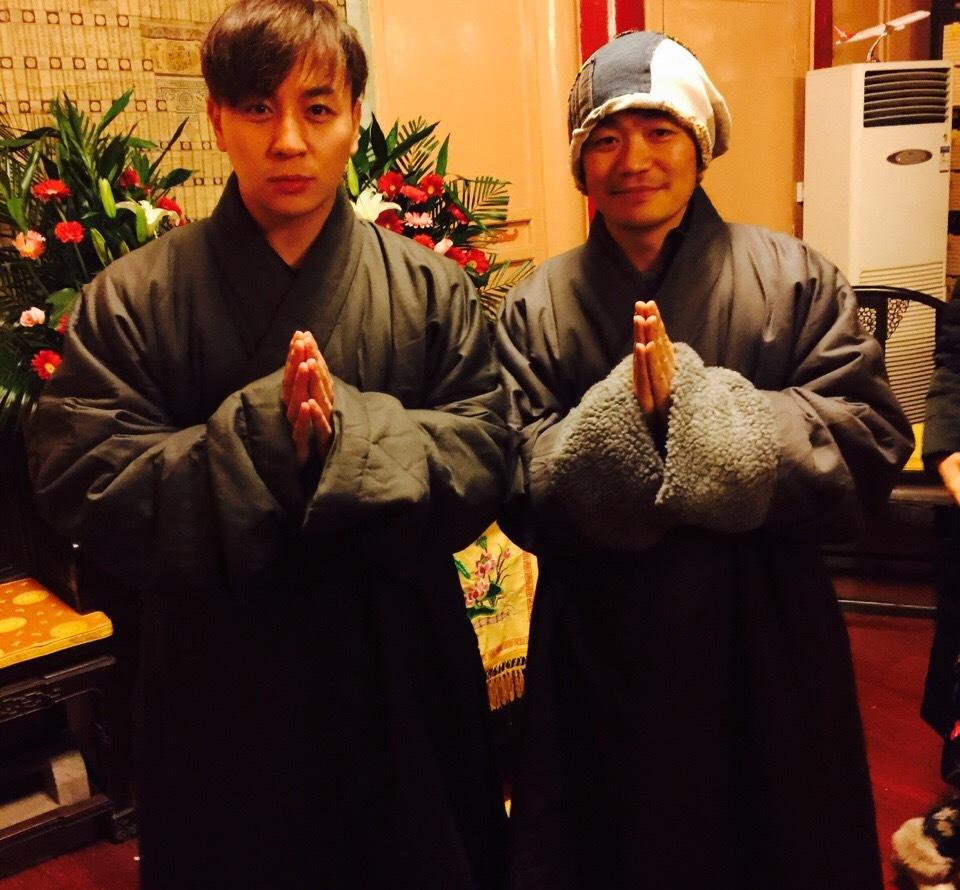 释小龙玩雪茄是什么级别,释小龙抽雪茄视频