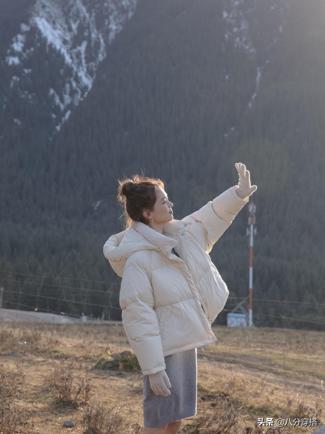 羽绒服短款女洋气小个子显瘦,显瘦短款羽绒服