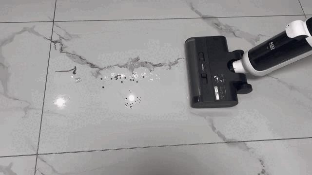 如何正确挑选到优质的洗地机,添可洗地机和石头洗地机哪个好