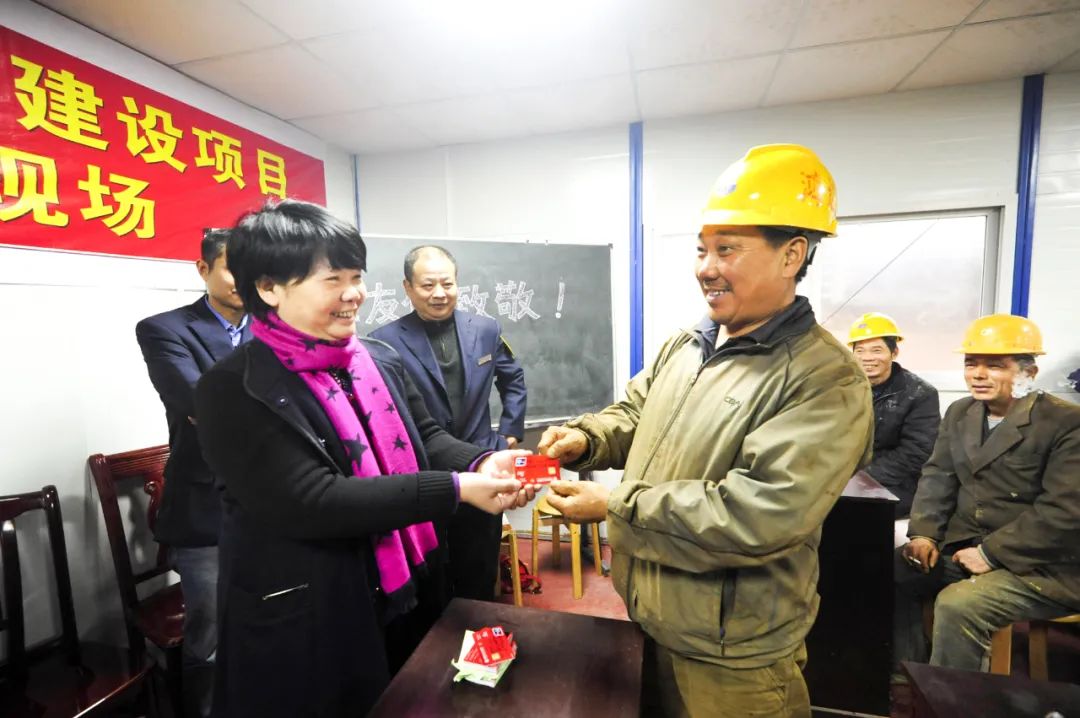 三年级最美志愿者的个人事迹,学雷锋志愿服务感人事迹