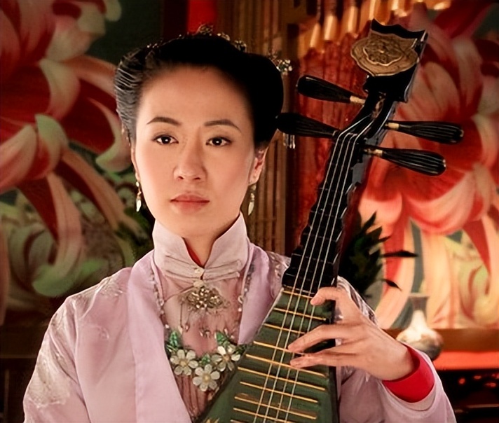 叶璇在抖音素颜,叶璇直播形象邋遢被吐槽挖鼻