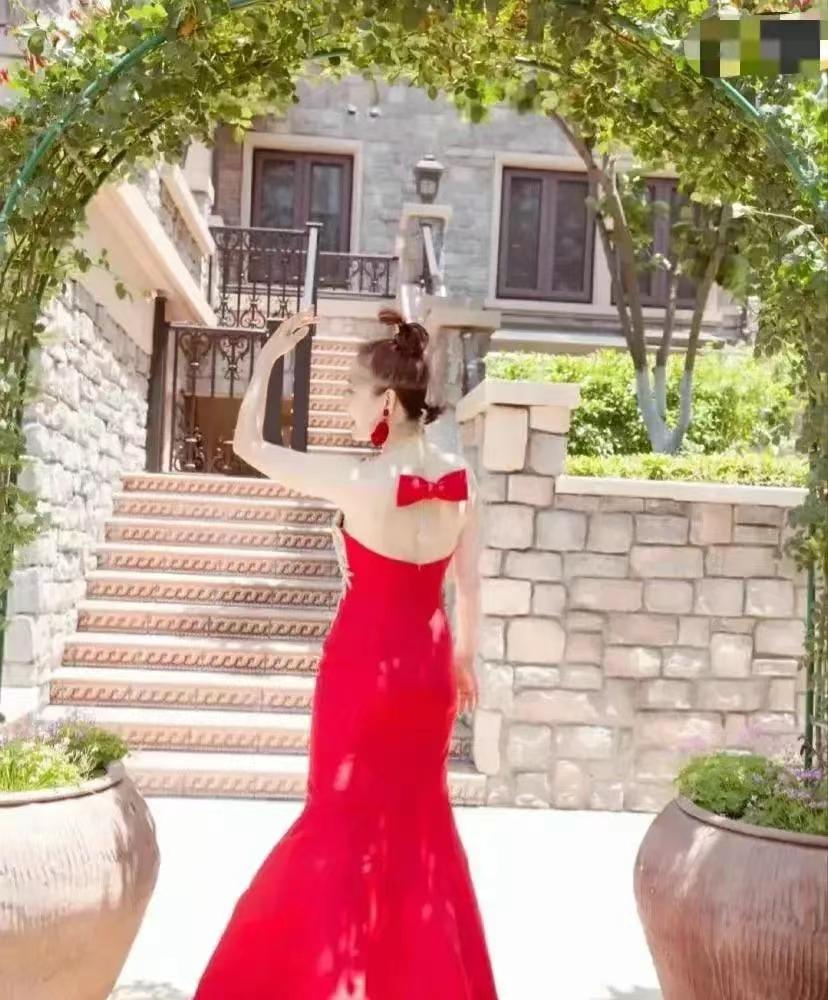 范明在一档节目中暴露自家豪宅,范明演富豪找女儿