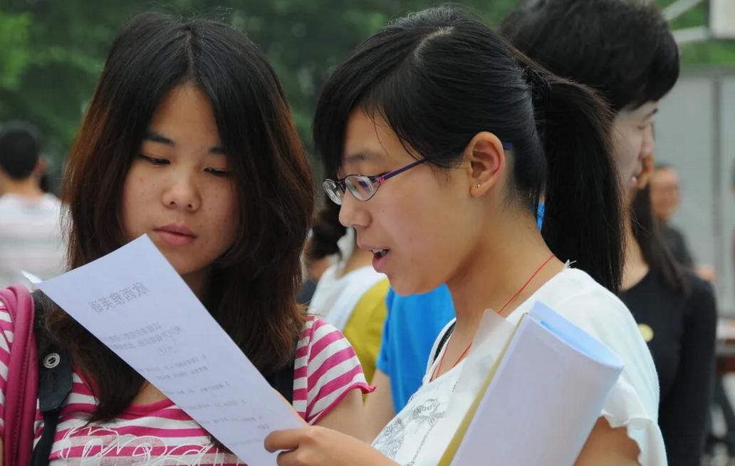 当下适合女生最有前途的10大专业,专科最吃香的十大专业适合女生学