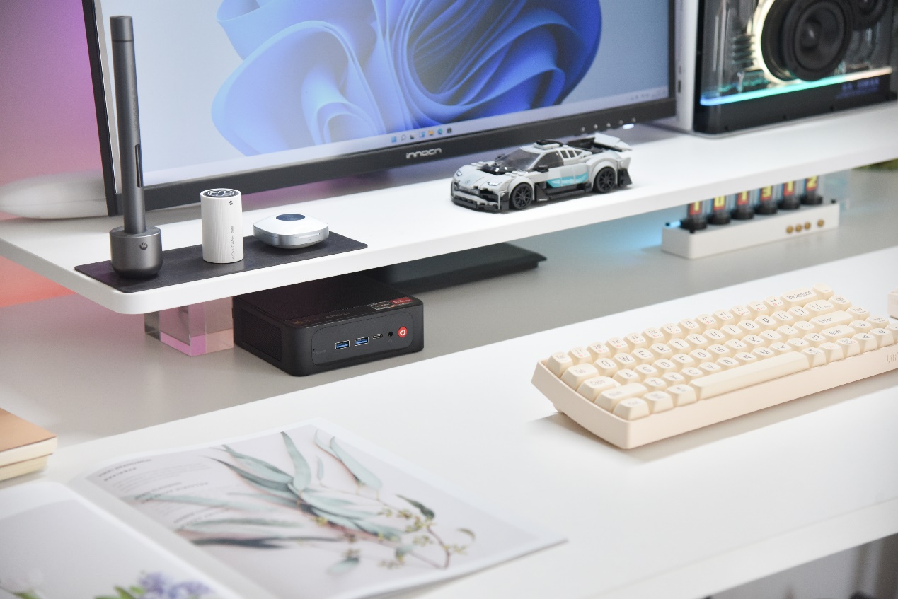 放弃台式，巴掌大零刻SER55500U打造简洁桌面，性能不输传统电脑