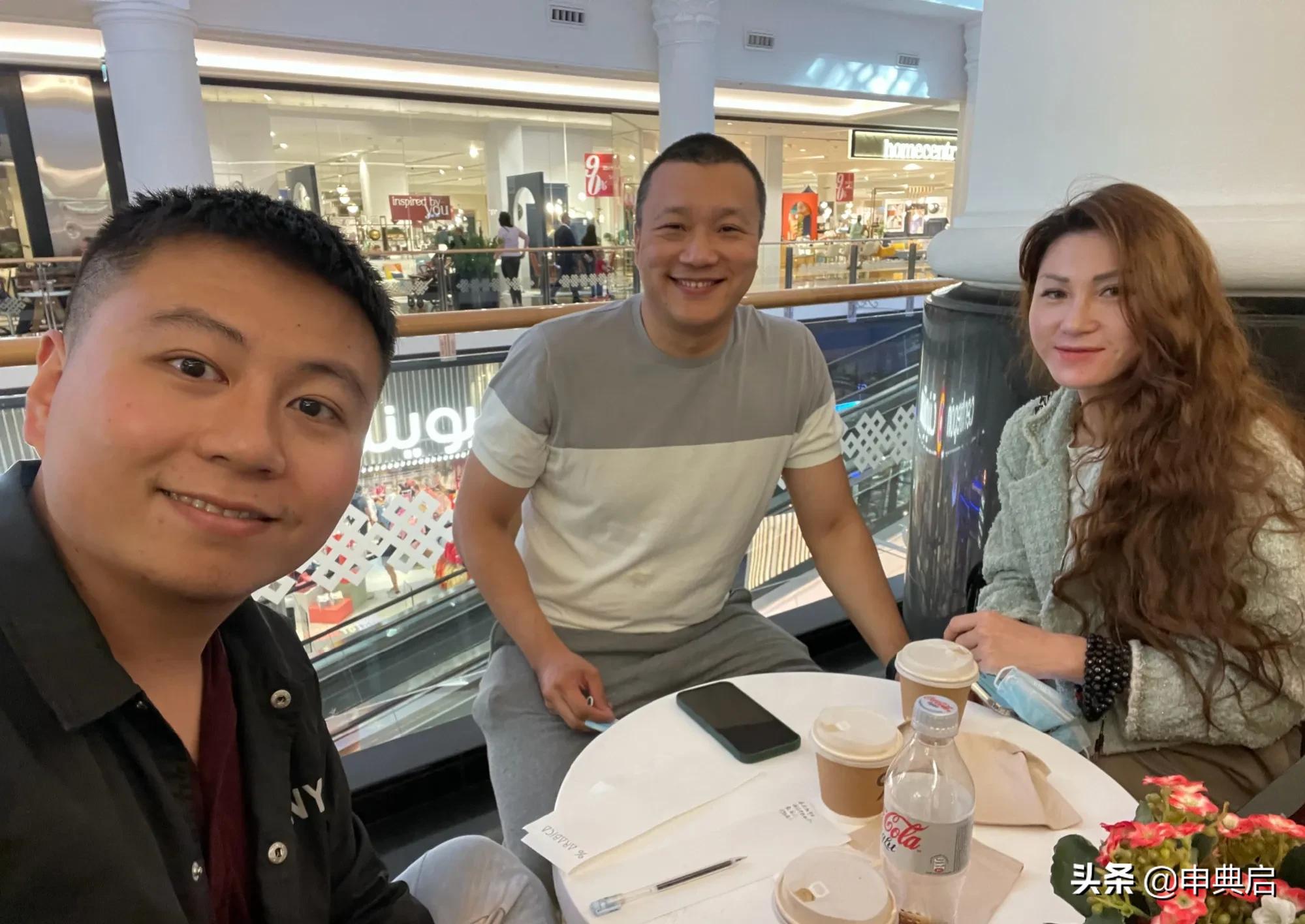 迪拜的中国代购鼻祖小颖，入坑深似海，“我和代购圈会保持距离”