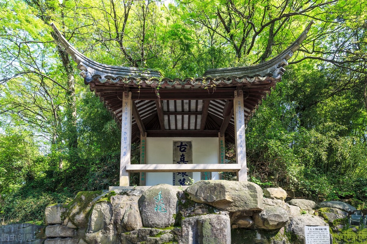 苏州园林和虎丘哪个值得游玩,苏州虎丘还有什么风景区呢