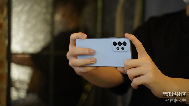 时尚又不失格调三星GalaxyA535G评测