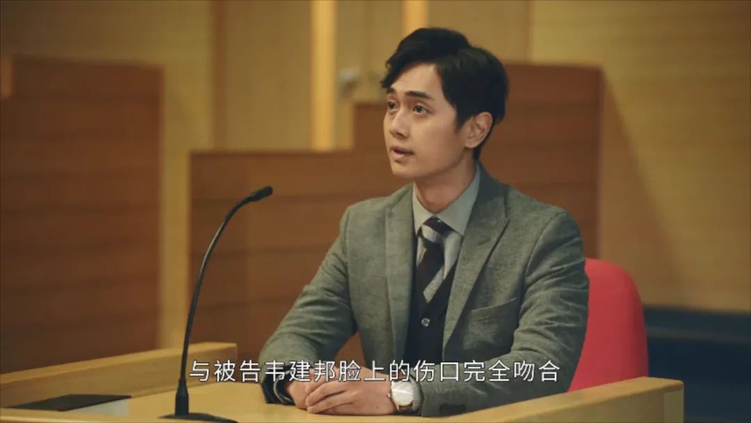 4集就下线8人，演员大换血，刚播就上17个热搜，《法证5》真爆了