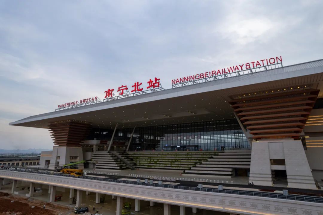 南宁到贵阳车票太难买,南宁东到贵阳多少钱