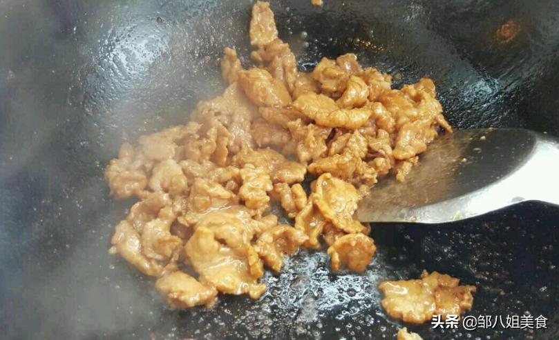炒肉嫩秘诀,炒肉怎么做到绝对不粘锅