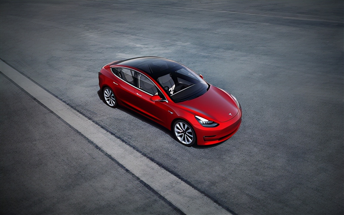 特斯拉model3汽车凹陷,新款特斯拉model3车主真实感受