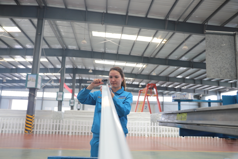 *疆新**和田：聚焦高质量发展·企业篇|海螺型材：助力皮山经济社会高质量发展