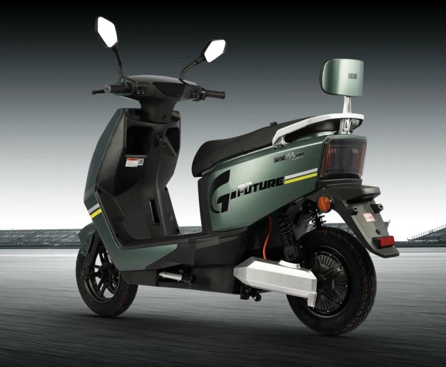 什么样的踏板电动车能骑500公里呢,能跑150公里的时尚踏板电动车