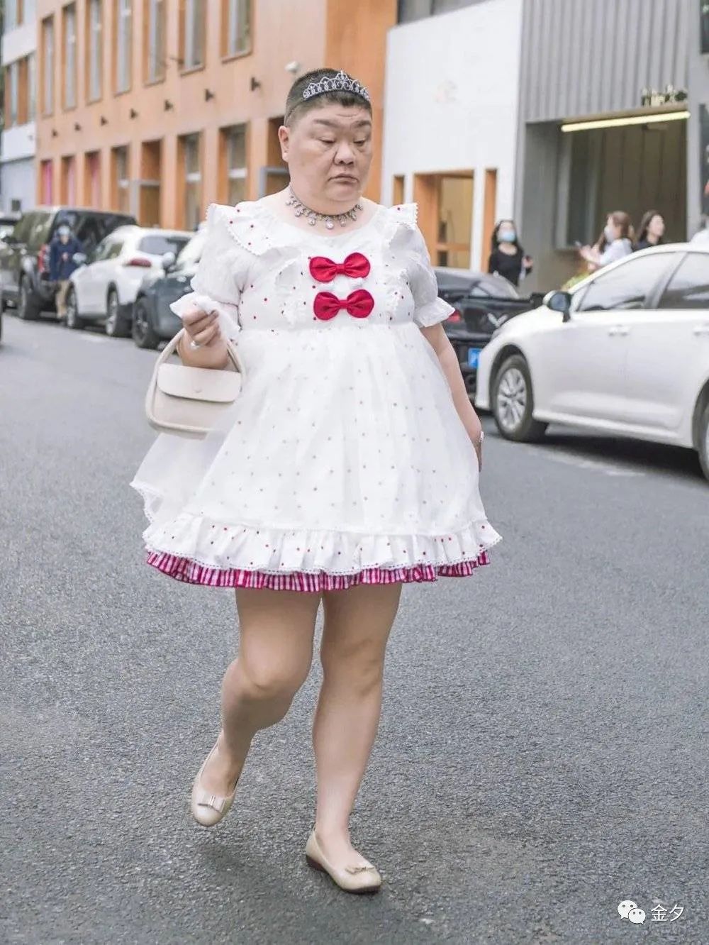 “安福路小公主”火出圈：走T台，取悦自己的女人，天下无敌