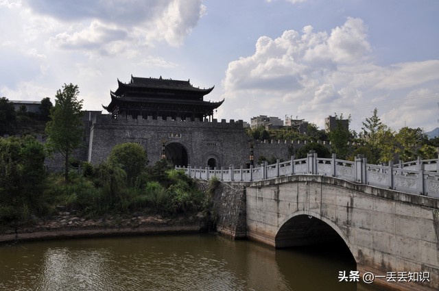 成都到贵州自驾游7天最佳路线图,七天贵州旅游自由行攻略