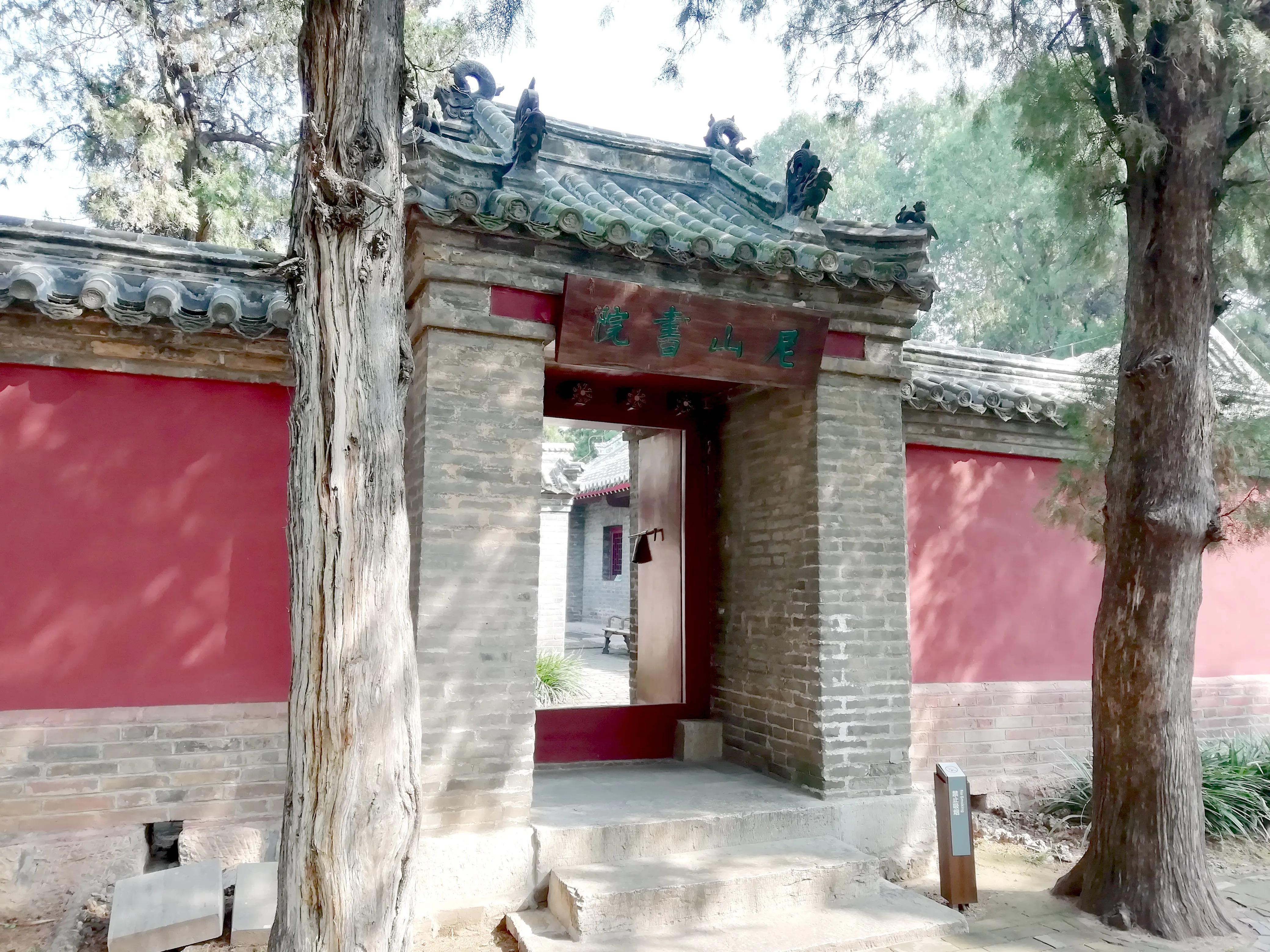 一天可以玩遍曲阜三孔尼山吗,曲阜尼山几个小时能逛完