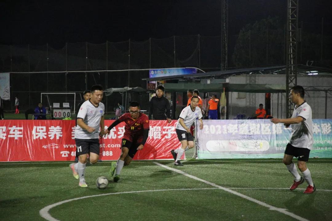 竞技绿茵逐梦,竞技绿茵场