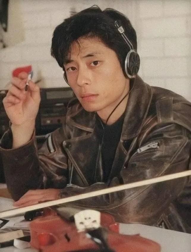 五位留长发的男明星最后一位最帅,七位又酷又帅的男明星