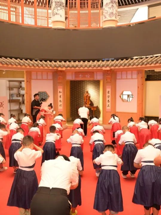 成都中和小学与朝阳小学,高新区中和小学