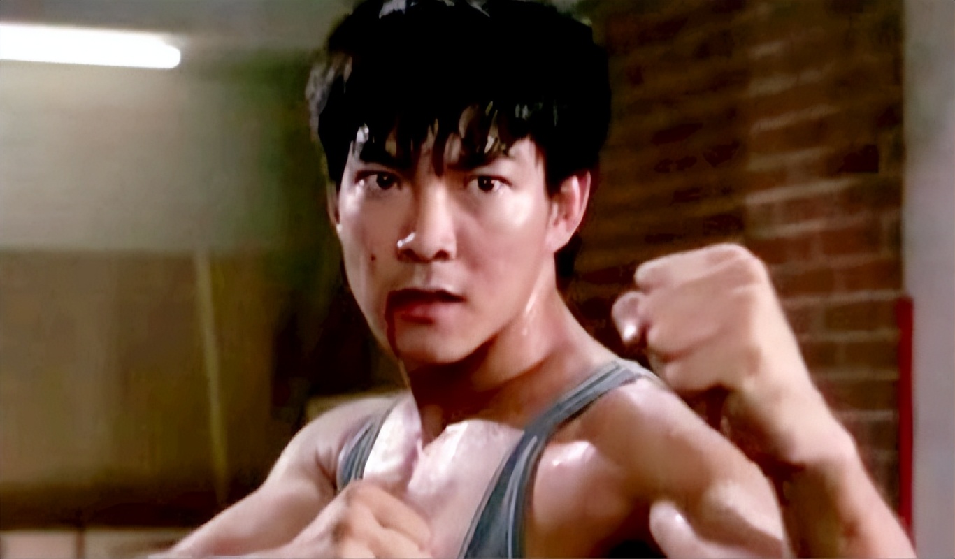 7次断手、全身100多针、大小便*禁失**，这些武打明星让人动容