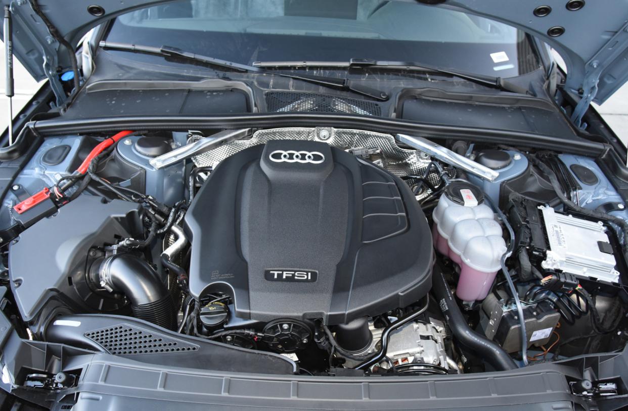 奥迪a6与a4驾驶感受区别,奥迪a4l45quattro驾驶感受