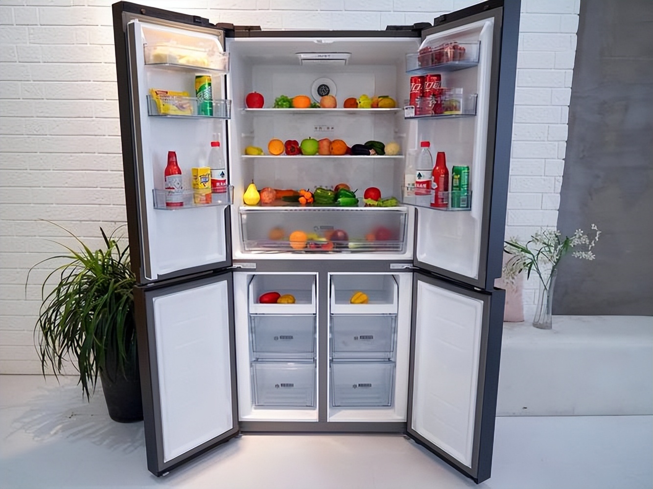 对开门冰箱与十字门冰箱哪个好,多门冰箱和十字对开门冰箱哪个好