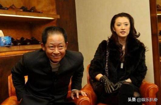 十大男星嫁富婆,娶富婆当老婆的4位男星