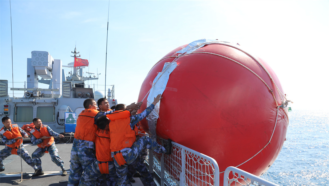 日本海军加贺号航母改装大揭秘！F-35B战机加盟引发全球瞩目