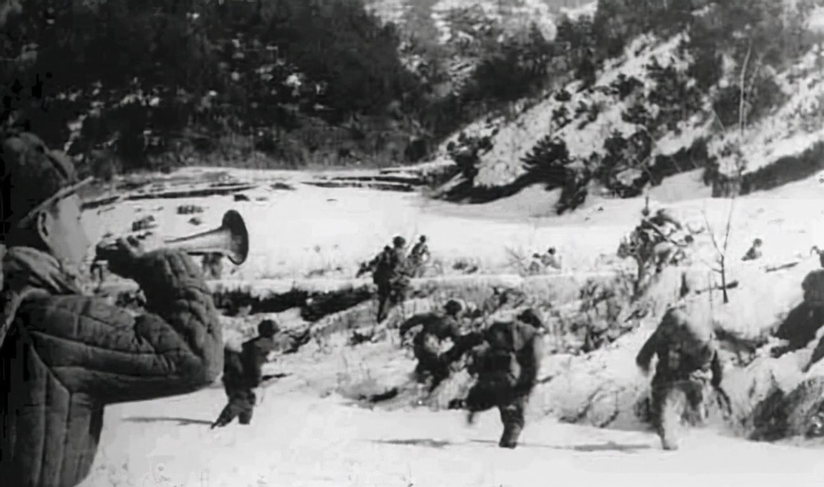 长津湖战役幸存者“朱彦夫”:失去四肢和左眼,今89岁感动中国